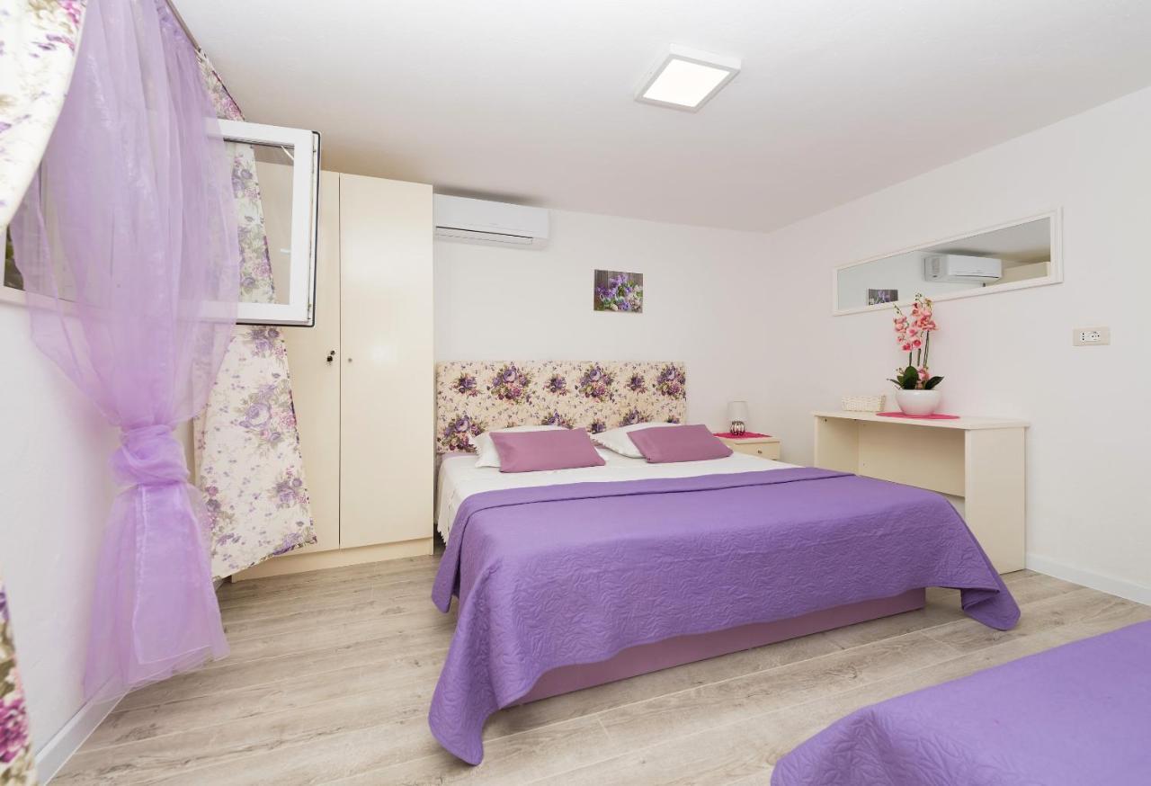 Premium Center Apartments Baška Voda Buitenkant foto